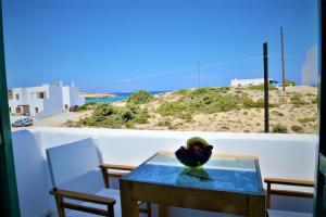 Dioni lux inn Milos Greece