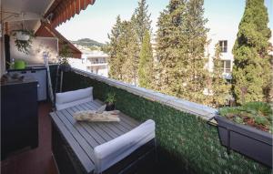 Cozy Apartment In Vallauris With Swimming Pool