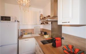 Cozy Apartment In Vallauris With Swimming Pool