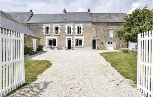 Maisons de vacances Nice home in Aurseulles with 3 Bedrooms and WiFi : photos des chambres