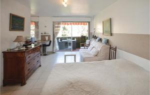 Appartements Nice apartment in Vallauris with WiFi and Outdoor swimming pool : photos des chambres