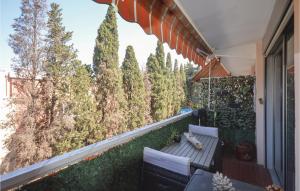 Cozy Apartment In Vallauris With Swimming Pool