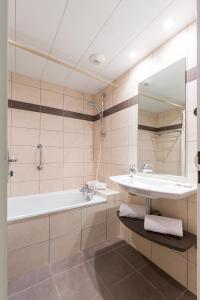 Hotels Hotel Miramont : photos des chambres