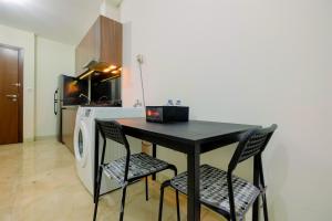Relaxing 1BR Apartment at 15th Floor LAvenue By Travelio