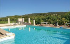 Nice home in Prades sur Vernazobre with 3 Bedrooms, WiFi and Outdoor swimming pool