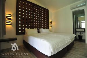 Alegria Water Front Beach House