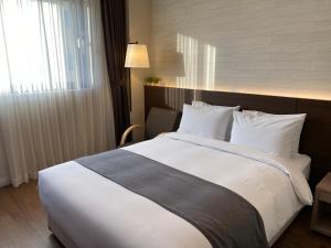 New Donghae Tourist Hotel