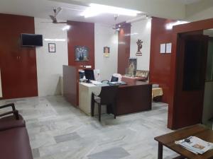 Hotel Paradise Inn
