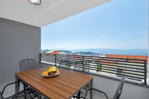 Luxury apartment Macola Free beach parking