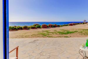 Beachfront Apartment Migjorn Playa by Sealand Villas