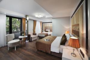 Family Room with Balcony room in Pell Palace Hotel & SPA