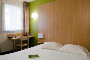 Hotels B&B HOTEL Maubeuge-Louvroil : photos des chambres