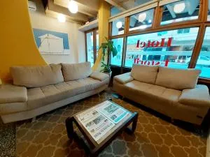 Hotel Estoril - 佩洛塔斯