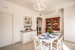 MEDITERRANEAN HOUSE