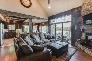 Chalets Resort Luxury Lakefront Villa Amazing View 2 Pools Free Amenities Dock - Lampe