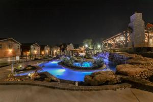 WaterMill Cove Resort Lakefront Lodge 8Bed 8BA FREE Amenities 2 miles to SDC