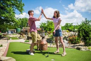 8 Bed Luxury Lakefront Villa Amazing View 2 Pools Free Resort Amenities Dock