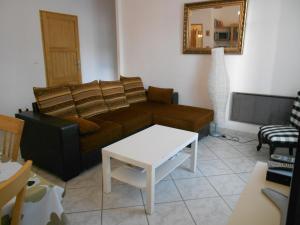 Appartements Beau 3 pieces proche centre : photos des chambres