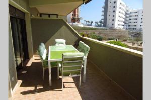 Apartamento familiar con vistas al mar