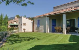 Maisons de vacances Beautiful home in Prades sur Vernazobre with 4 Bedrooms, WiFi and Outdoor swimming pool : photos des chambres