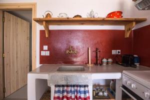 Ailouros Scenic Guest Houses