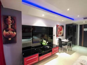 Absolute Bangla R305