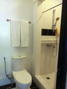 One Crescent Place Hotel