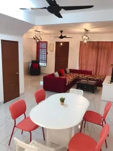 Botanic Gardens 26- 5-bedroom Near AEON Bukit Tinggi - Batu Unjor