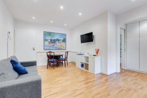 Giulio Cesare Apartment