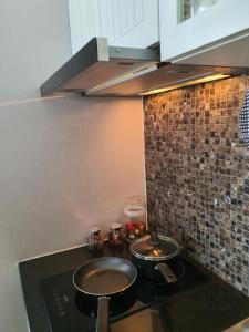 Execlusive Seaview 1 bedroom suite with toproof pool at The Patio Bangsaen