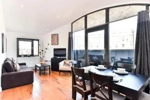 Regents Canal Apartments - London