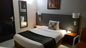 Hotels Hotel Tambourin : photos des chambres