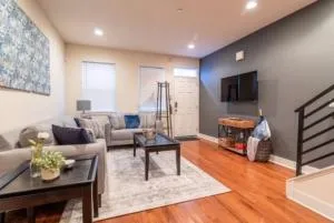 Beautiful Lux 4 Bedroom*Near PENN/CHOP*Roof Deck - Deptford