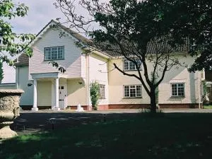 Newmans Hall Bed & Breakfast - Waldingfield