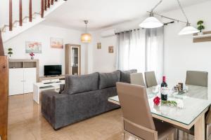 Casa Familiar La Lobita 2