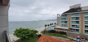 Apartamentos no Lexus Beira Mar