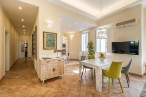 Superior Apartment with Balcony room in ExmA Luxury Apartment