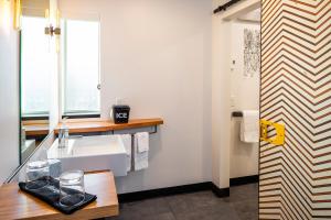 Accessible Double Queen - Disability Access room in The FINCH
