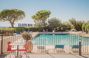 Hotels La Cote Bleue : photos des chambres