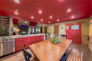 Lap of Luxury chalet