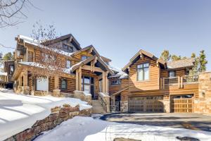 Six-Bedroom House room in Chalet Tenmile Views Home
