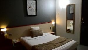 Hotels Hotel Tambourin : photos des chambres