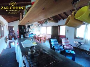 Casa completa en el bosque para 8 personas no aceptamos grupos de jovenes