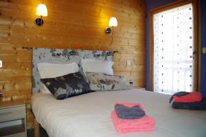 B&B / Chambres d'hotes Chalet aux 3 biches : photos des chambres