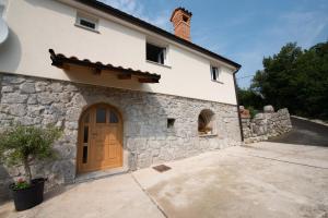 2 Apartments in Old Stone House near Opatija