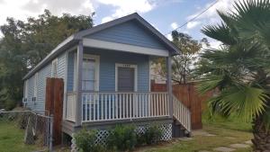 HALF PINT! Pet Friendly, Sleeps 6