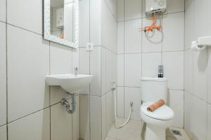 Best Location Studio Apartment @ Grand Kamala Lagoon By Travelio