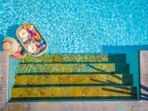 Villa Agus Mas - Serene & calm beachfront villa!