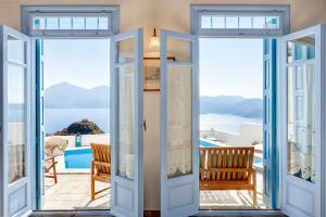 Villa Efrosini Milos Greece