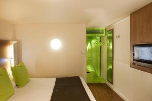 Hotels Campanile Epone : photos des chambres